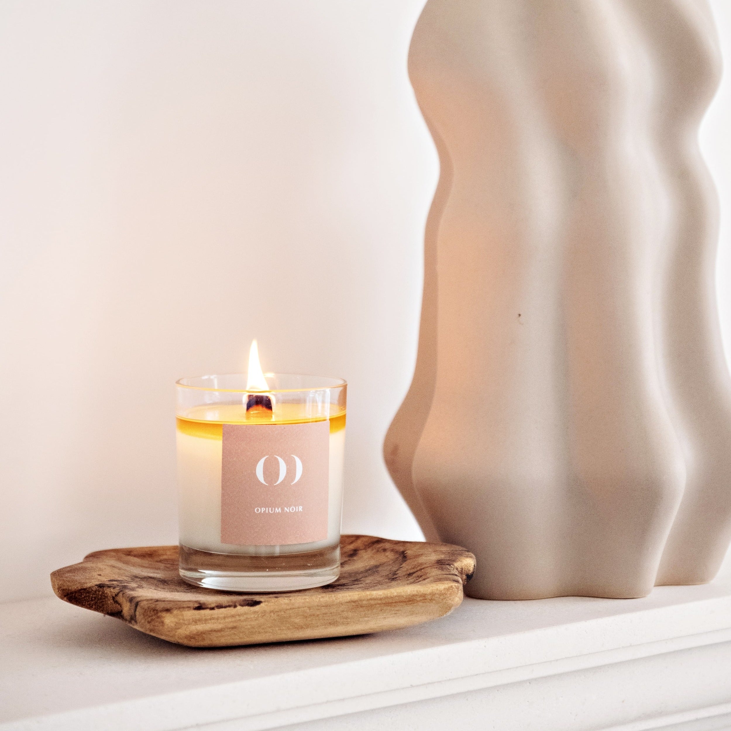 OPIUM NOIR CANDLE (CLASSIC COLLECTION) Owen Drew England