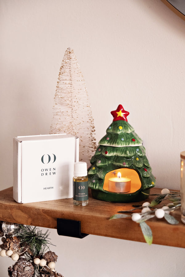 TRADITIONAL CHRISTMAS TREE CERAMIC OIL BURNER