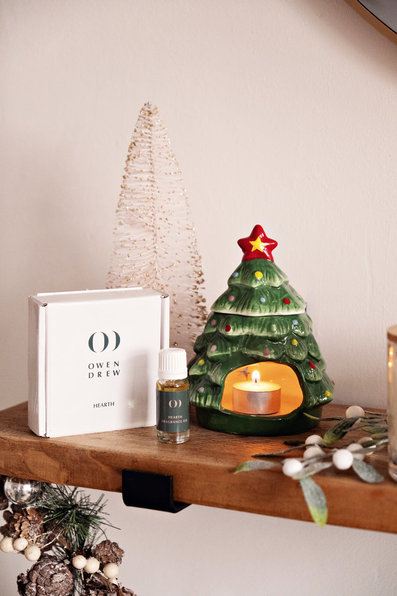 TRADITIONAL CHRISTMAS TREE CERAMIC OIL BURNER